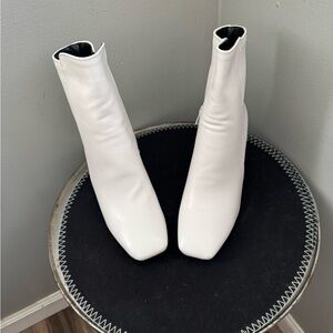Jingpin Elegant White Ankle Boots